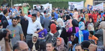 تأييد المواطنين للرئيس السيسي في انتخابات الرئاسة