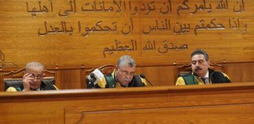 هيئة المحكمة برئاسة المستشار حسن فريد