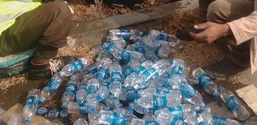 إعدام 132 كرتونة مياه في الإسكندرية