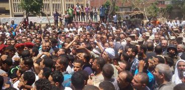 تشييع جثمان الشهيد المجند إسلام شعبان في بني سويف