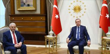 عقب انتخابه رئيساً لـ"العدالة والتنمية" التركي .. "يلدريم" يتعهد بعدم خذلان من انتخبه