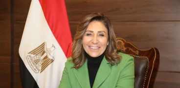 نفين الكيلاني وزيرة الثقافة