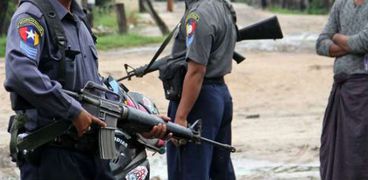 عناصر مسلحة في بورما