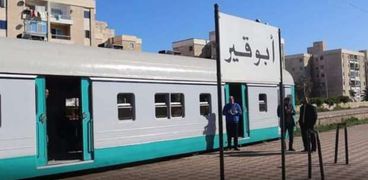 إيقاف قطار أبو قير في الإسكندرية