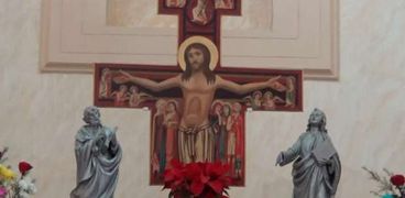 قيادات السويس تهنئ أقباط الكنيسة اللاتينية بعيد الميلاد