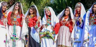 فتيات يتنافسن على ملكة جمال الأمازيغ