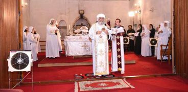 البابا يصلي قداس الذكرى الأولى لمقتل الأنبا إبيفانيوس