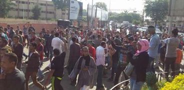 مسيرة للتنديد بمقتل محتجز بمركز شرطة الأقصر