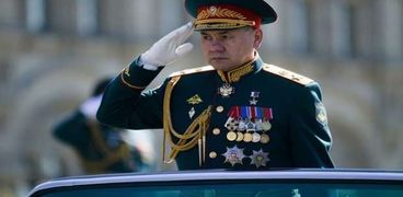 سيرجي شويجو وزير الدفاع الروسي أثناء بروفة رئيسية للعرض العسكري