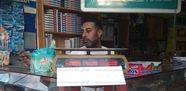 صاحب محمصة يقرر منع بيع السجائر لطلاب الإبتدائي والإعدادى بالإسكندرية