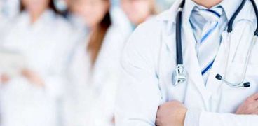 قانون المجلس الصحي المصري مهتم بتطوير مستوى الأطباء