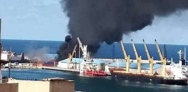 الجيش الليبى يدمر سفينة تركية محملة بالأسلحة فى ميناء طرابلس