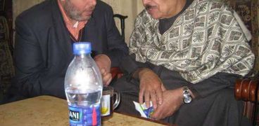 الفلسطيني عصام حماد مع الشيخ محمود الطبلاوي في الأزهر الشريف