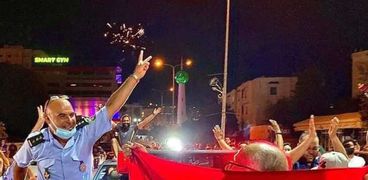احتفالات الشعب التونسي بقرارات الرئيس