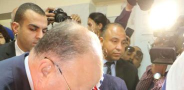محافظ القاهرة ووزيرة الصحة فى حملة التطعيم