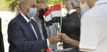 رئيس جامعة المنيا يستقبل الطلاب