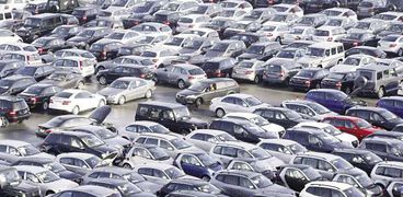 أزمة بيع السيارات تعيشها السوق فى الوقت الحالى