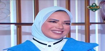 الإعلامية آية عبد الرحمن المذيعة بقناة إكسترا نيوز