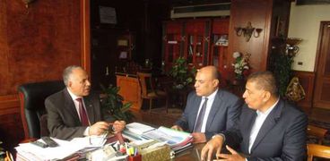 وزير الرى يلتقى بالجالية المصرية على هامش زيارته لاثيوبيا