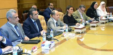 بتوجيهات رئاسية "العصار" يترأس لجنة وزارية لتعميق الصناعة في مصر