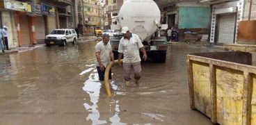 جهود سحب مياه الامطار