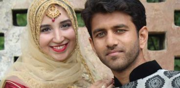 حكاية اليوتيوبر «ياسمين» وزوجها الهندي «أفضل»