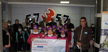 تلاميذ 3 مدارس بالغربية يتبرعون بـ 25 الف جنية لاطفال 75375 بطنطا