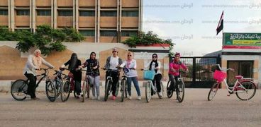 فتيات الشرقية ينظمن ماراثون لقيادة الدراجات بالزقازيق