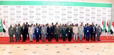 رئيس الأركان يترأس اجتماع رؤساء أجهزة السلامة والأمن الأفارقة