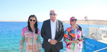 وزيرة السياحة ووزيرة البيئة ومحافظ جنوب سيناء بمحمية رأس محمد