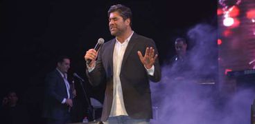 وائل كافوري في حفلة مارينا