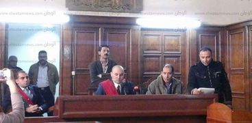 تأجيل محاكمة المتهمين ال13 في واقعة هروب سجن المستقبل بالإسماعيلية إلي 7 مايو المقبل.