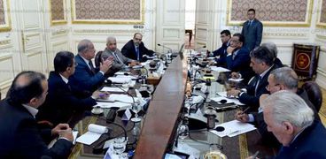 اجتماع رئيس الوزراء مع رؤساء تحرير الصحف