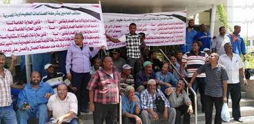 وقفة احتجاجية لعمال مصنع كيما بأسوان للمطالبة بالعلاوات وتوحيد منظومة الأجور