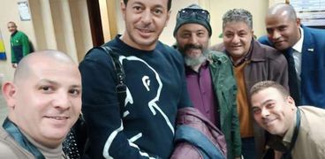 وصول الفنان مصطفى شعبان وعمرو عبد الجليل للأقصر