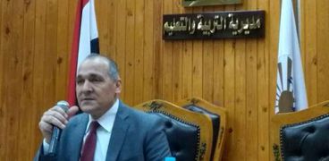 محمد عطية وكيل أول وزارة التربية والتعليم بالقاهرة
