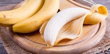 ماذا يحدث عند تناول الموز يوميا