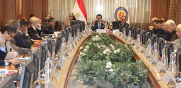 وزير التعليم العالى يرأس اجتماع المجلس الأعلى للجامعات بجامعة القاهرة
