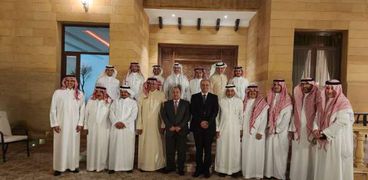 وزير المالية خلال زيارته للسعودية