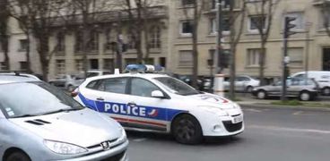سائحة تدعي اغتصابها جماعيا من قبل عناصر شرطة في باريس