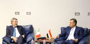 وزير السياحة والآثار، والسفير ميكيلي كواروني سفير دولة إيطاليا بالقاهرة