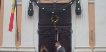 رئيس مولدوفا الجديد يوعز بإنزال علم الاتحاد الأوروبي عن مقر إقامته