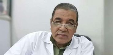الدكتور مجدي مصطفي
