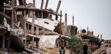 الدمار يظهر على المنازل السورية بفعل الضربات الجوية