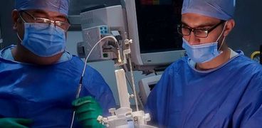 إجراء جراحة بالمخ بجهاز التصويب المجسي ثلاثي بطنطا