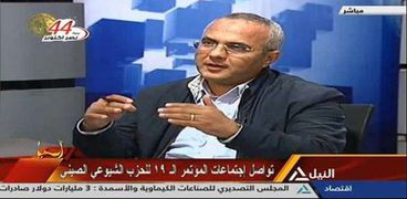 الكاتب الصحفي عادل صبري