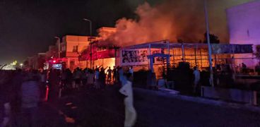 حريق هائل في ورشة للستائر بشرم الشيخ