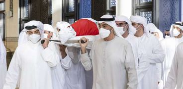 تشييع جنازة الشيخ خليفة