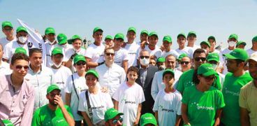 محافظ كفر الشيخ يترأس حملة تطوع لنظافة المصيف