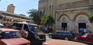 إستعدادات أمنية بمحيط مسجد العمري لإستقبال جثمان الفنان طلعت زكريا
